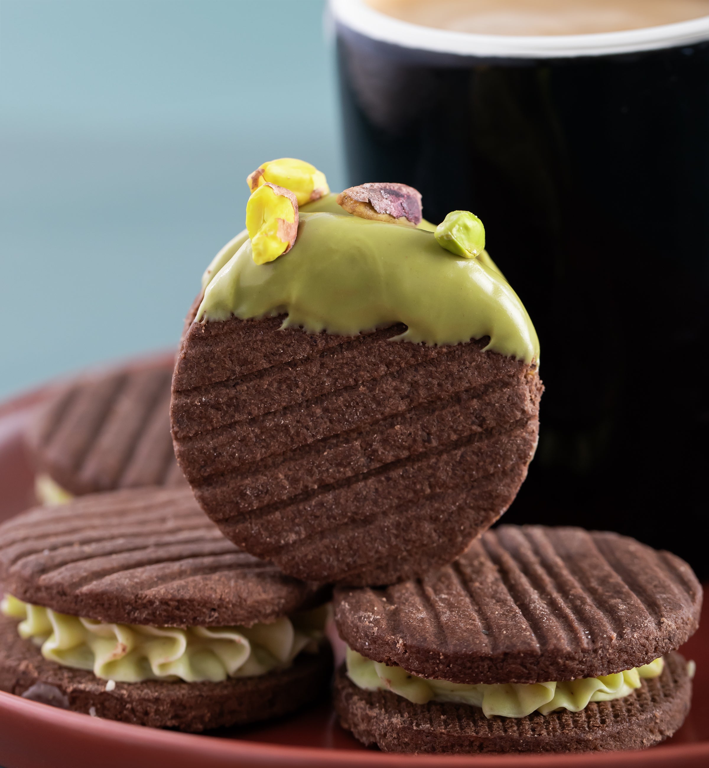 Dubai pistachio chocolate bar filling pistachio cream