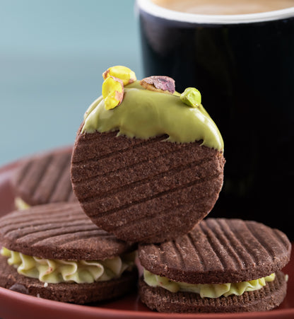 Dubai pistachio chocolate bar filling pistachio cream